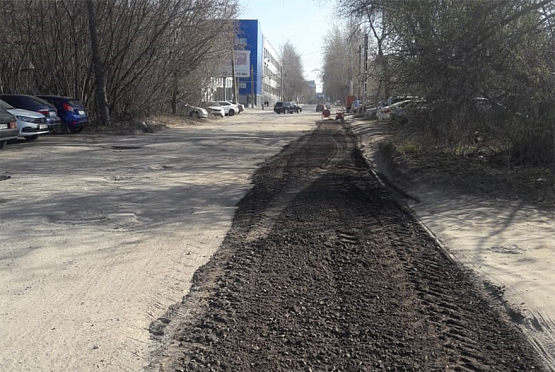 В Пензе начали ремонтировать дорогу на улице Байдукова