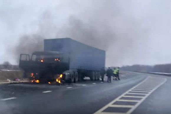 В Сети появилось видео с горящим под Пензой «КамАЗом»