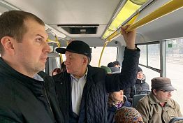 Министр Гришаев в час пик проехал с пензенцами в микроавтобусе №25 Министр Гришаев в час пик проехал с пензенцами в микроавтобусе №25