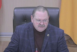 Мельниченко возмутило качество установки детских площадок Мельниченко возмутило качество установки детских площадок
