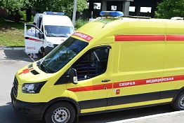 В Пензе на улице Мира легковушка столкнулась с мотоциклом В Пензе на улице Мира легковушка столкнулась с мотоциклом