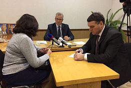 Белозерцев поручил сделать на центральной улице Спасска тротуар 