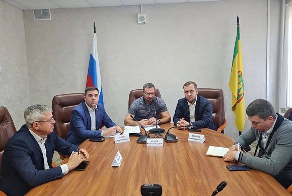В минэкономики прошел час с торгпредом РФ в Республике Узбекистан