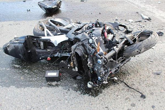 В Пензе при столкновении с «Ладой» погиб 30-летний мотоциклист