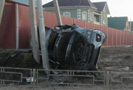 В Пензе водитель BMW X6 врезался в столб, есть погибшие