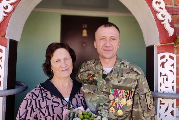 Подарок герою: пензячка посвятила бойцу СВО стихотворение