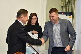 Мэр Пензы поблагодарил чиновников за расселение аварийного жилья Мэр Пензы поблагодарил чиновников за расселение аварийного жилья