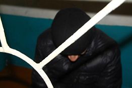 На ул. Чехова в Пензе избили и ограбили 30-летнего мужчину