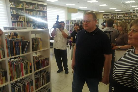 В Тамале готовят к открытию больницу и библиотеку