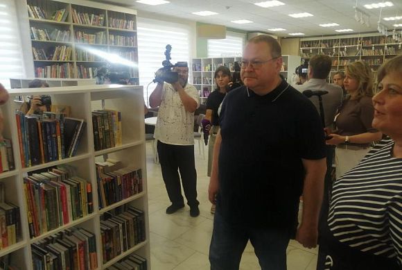 В Тамале готовят к открытию больницу и библиотеку