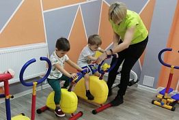 Белозерцев посетил частный детсад в Сердобске