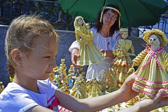 В Пензе непогода не помешала бойкой торговле на «Канители»