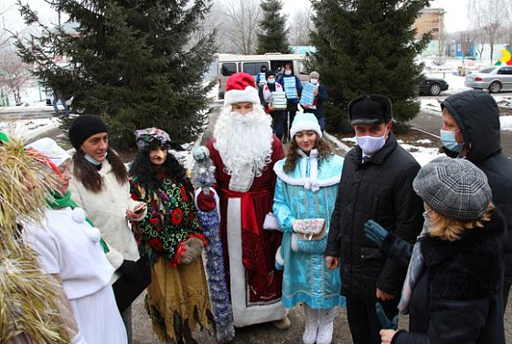Воспитанники Мокшанского детского дома-интерната получили подарки к Новому году