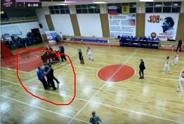 В Пензе на судью матча набросился декан вуза В Пензе на судью матча набросился декан вуза