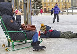 В Пензе на пл. Ленина открыли горку и каток — галерея В Пензе на пл. Ленина открыли горку и каток — галерея
