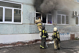 При пожаре в администрации Ленинского района спасли одного человека При пожаре в администрации Ленинского района спасли одного человека