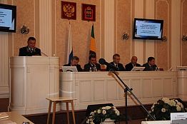 Александр Касимкин отчитался перед депутатами Заксобра Александр Касимкин отчитался перед депутатами Заксобра