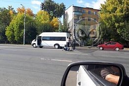 Пензенцы сообщили о сбитом маршруткой скутеристе