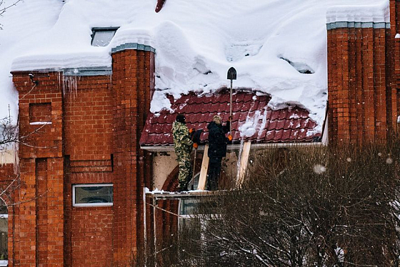 Пензенцев предупредили о сходе снега с крыш