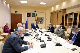 Белозерцев призвал искать детей и внуков одиноко живущих пенсионеров Белозерцев призвал искать детей и внуков одиноко живущих пенсионеров