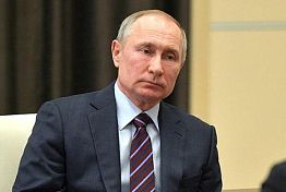 Путин освободил Суркова от должности