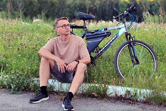 Фокусник из Пензы Артем Перепелкин поехал на велосипеде по Золотому кольцу