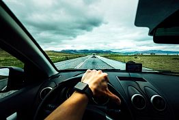 Под Кузнецком автомобиль Opel Astra слетел в кювет