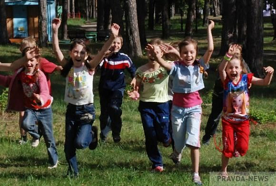 В Пензе начали принимать заявки на путевки в лагеря