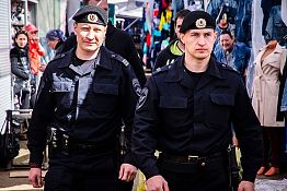 В Пензе ОМОН два дня искал нелегальных мигрантов В Пензе ОМОН два дня искал нелегальных мигрантов