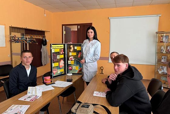 Пензенские студенты приняли участие в лектории о вредных привычках