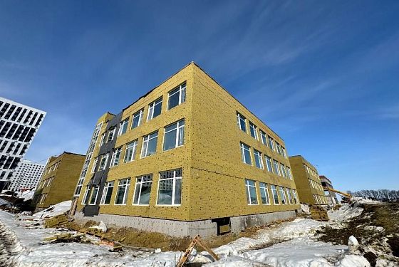 В Пензе начали утеплять новую школу в ЖК «Лугометрия»