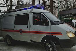 Спасатели помогли доставить в реанимобиль тяжелобольную пензячку Спасатели помогли доставить в реанимобиль тяжелобольную пензячку