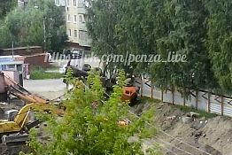 На ул. Бородина упал кран и перевернулся КамАЗ — пензенцы На ул. Бородина упал кран и перевернулся КамАЗ — пензенцы