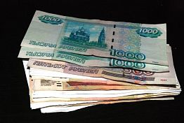 Сотрудница московского банка ловко провела пензячку