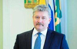 Юрий Кривов: «Студенты — это молодость страны, ее духовный, интеллектуальный и деловой потенциал!» Юрий Кривов: «Студенты — это молодость страны, ее духовный, интеллектуальный и деловой потенциал!»