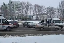 В Пензе на Онежском проезде в ДТП пострадала девушка