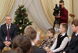 Дети смогут задать вопрос Ивану Белозерцеву по телефону и электронной почте Дети смогут задать вопрос Ивану Белозерцеву по телефону и электронной почте
