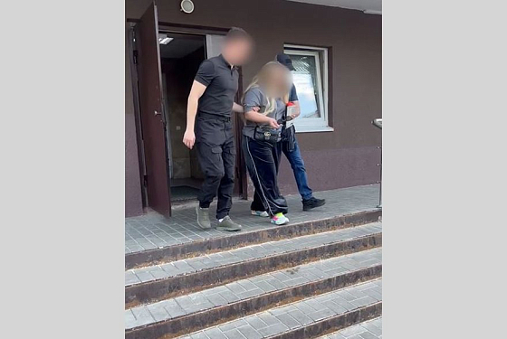 В Пензе задержали женщину, обещавшую за деньги устройство в ФСБ В Пензе задержали женщину, обещавшую за деньги устройство в ФСБ