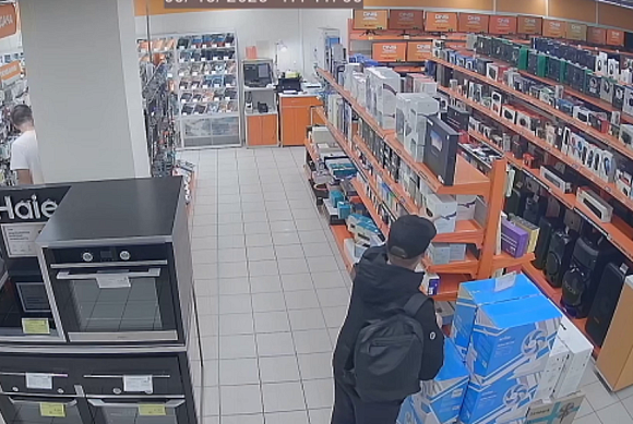 В Пензе турист из Москвы обворовывал магазины электроники