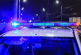 Две фуры врезались в забор дома в Нижнеломовском районе