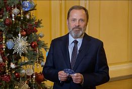 Игорь Комаров принял участи в акции «Елка желаний-2025»