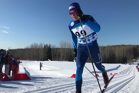 Большунов завоевал второе «золото» на ЧР по лыжным гонкам
