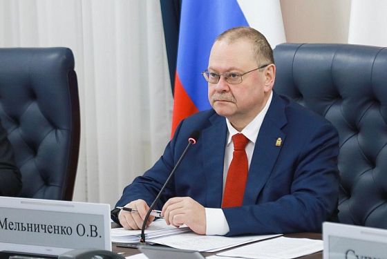 Олег Мельниченко поздравил пензенских студентов с праздников