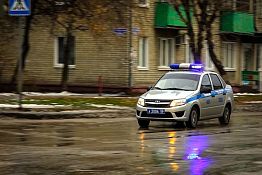 Молодчики избили и ограбили парня, уехав на такси в Заречный Молодчики избили и ограбили парня, уехав на такси в Заречный
