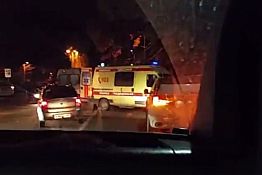 Появилось видео с места ДТП у пединститута, где сбили человека Появилось видео с места ДТП у пединститута, где сбили человека