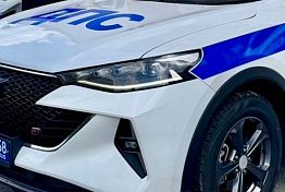 В Пензе на Ударной мальчик на мотоцикле врезался в здание