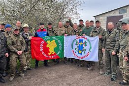 Вадинский волонтер Арсен Григорян встретился с ранеными бойцами Вадинский волонтер Арсен Григорян встретился с ранеными бойцами