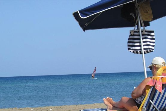 Кипр отменил антиковидные ограничения для туристов