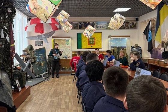 В Пензе молодежь и ветераны обсудили значение СВО