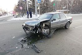 В Пензе на ул. Окружной жестко столкнулись Audi и Lada